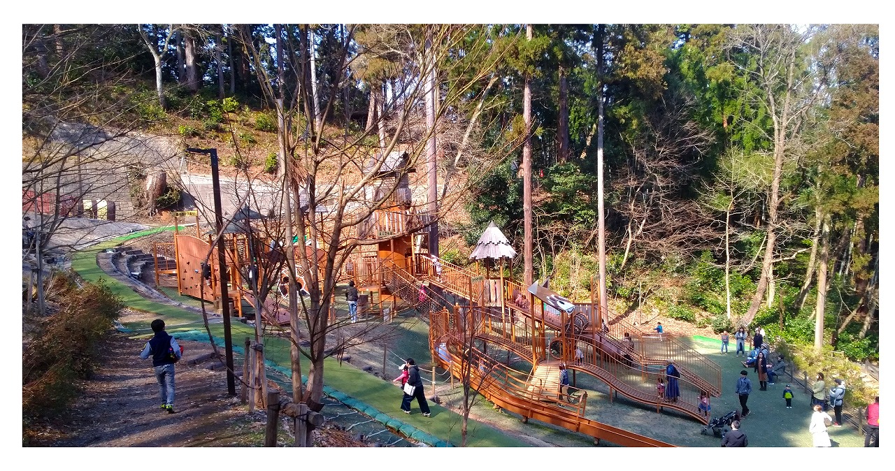 福井の西山公園で子供と遊ぶ