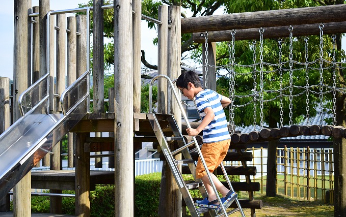 福井内水面総合センターで子供と遊ぶ